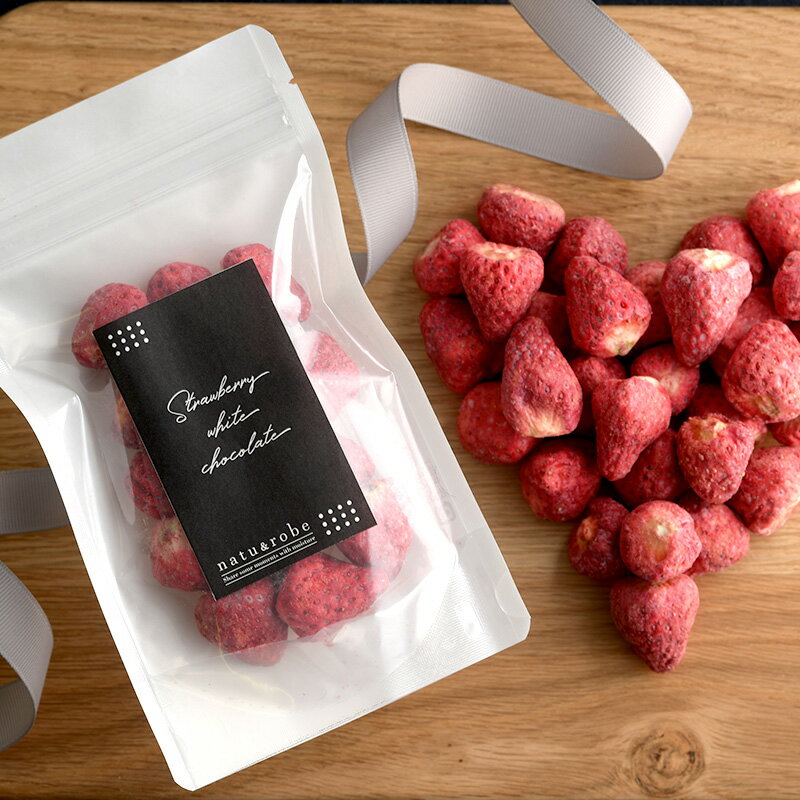 まるごとストロベリーホワイトチョコ　80g スタンドバッグ入り いちごチョコ しみチョコ いちご ホワイトチョコ 苺 スイーツ ホワイトデー お返し チョコレート 義理 人気 大量 お配り 配る 職場 ばらまき 遅れてごめんね フリーズドライ バレンタインのサムネイル