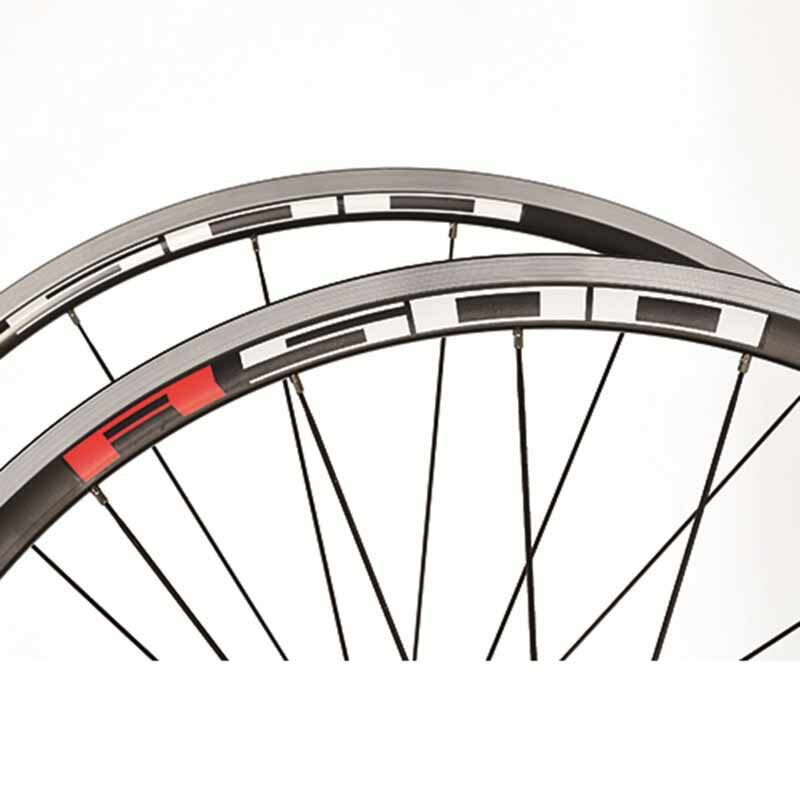 シマノ(SHIMANO)/サイクル EWHR501AFCBYL フロントホイール エアロスポーク仕様 サイクル/自転車 ブラック EWHR501AFCBYL