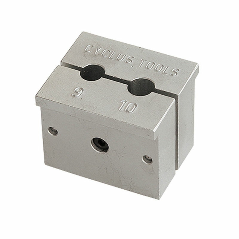 【12/1 最大2,000円OFFクーポン&全品P2】 Cyclus(サイクラス) ハブアクスルバイス 9・10mm #720057