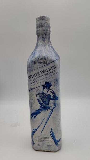 ジョニーウォーカー ホワイトウォーカー ゲーム オブ スローンズ 41.7度 700ml 【並行輸入限定品】JOHNNIE WALKER WHITE WALKER GAME OF THRONES 41.7% 700ml BLENDED SCOTCH WHISKY LIMITED EDITIONのサムネイル
