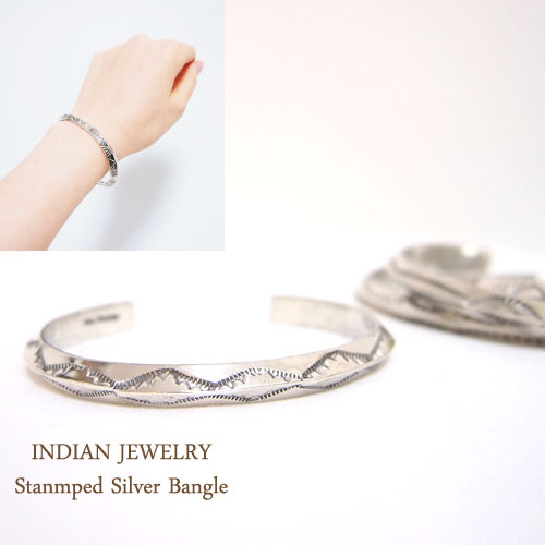 インディアン ジュエリー ナバホ スタンプワーク　シルバーバングルINDIAN JEWELRY NAVAJO Silver Bangle