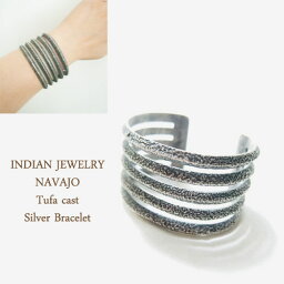 インディアンジュエリー ナバホ " Harrison Jim " シルバー トゥーファキャスト 5連 バングルINDIAN JEWELRY Tufa cast Bangle