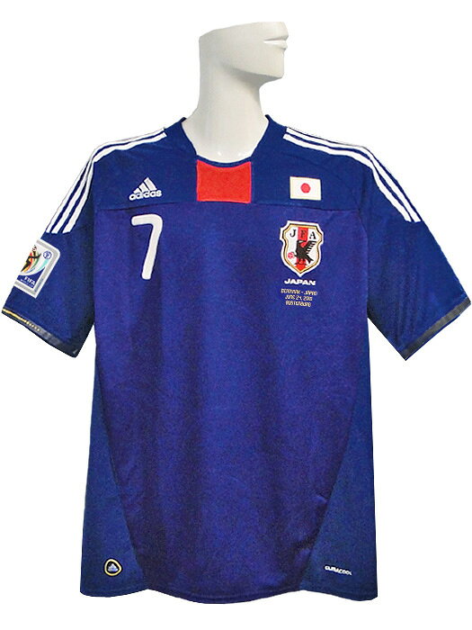 ***限定再入荷***(アディダス) adidas/10/11日本代表/ホーム/半袖/遠藤/2010W杯バッジ+デンマーク戦マッチデープリント/KF925-P67397ネット注文 サッカー 用品 セール