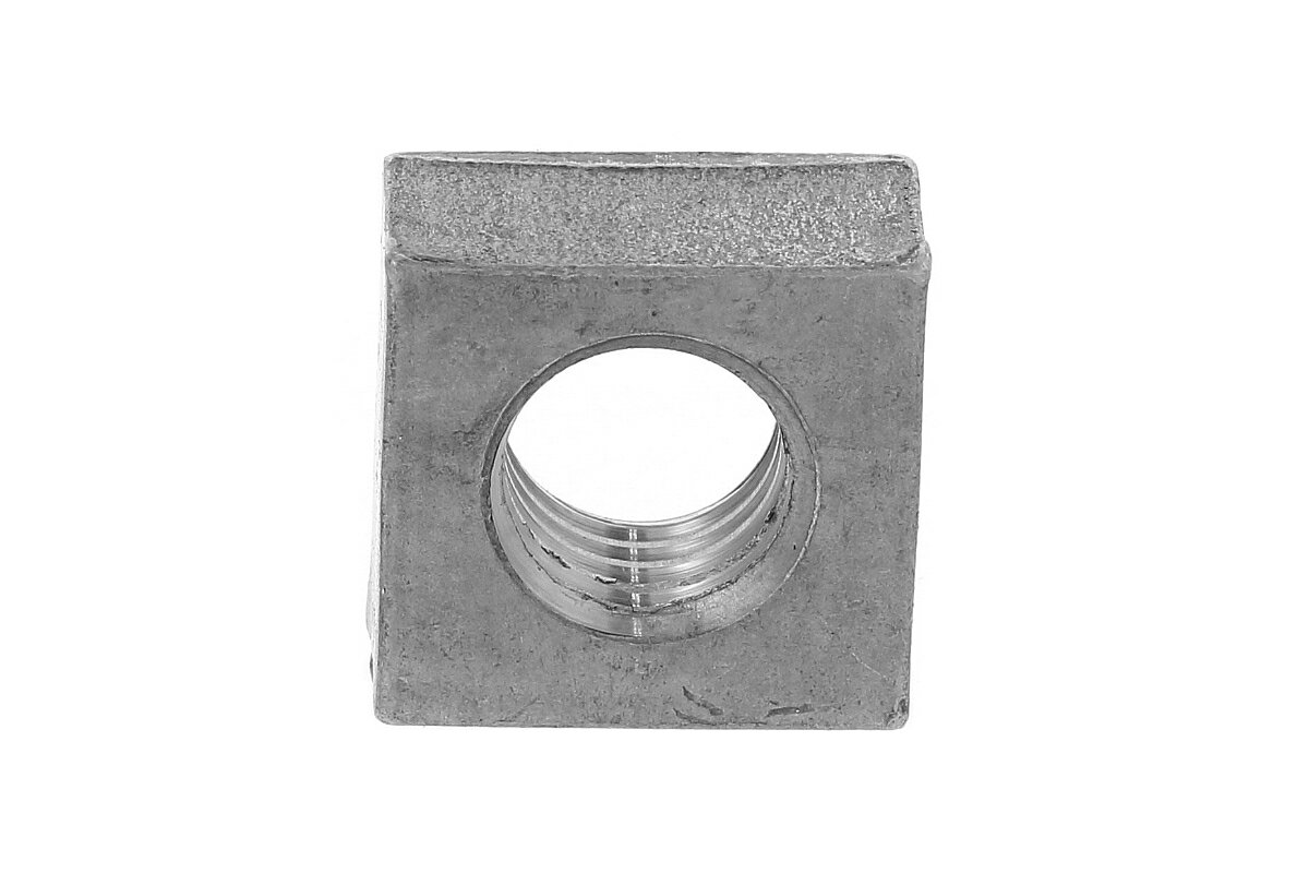 鉄/三価ステンコート 四角ナットM3 (一辺:5.5mm / 厚さ:2.4mm) 【 小箱 : 1箱/8000個入り 】