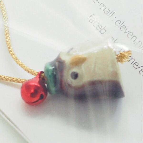 九谷焼のお守り「鐘ふくろう」紫 【楽ギフ_包装】ギフト/プレゼント/ストラップ/縁起物/招福/開運/キーホルダー/チャーム/和装/和服/母の日/父の日/敬老の日...