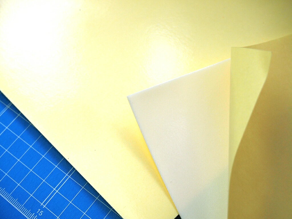 【発泡ポリマー基材 両面粘着テープ WF183】両面テープ A4 シート 簡単にカット プラスチック板 PPコート紙 ステンレス 接着テープ 低温接着性に優れて...