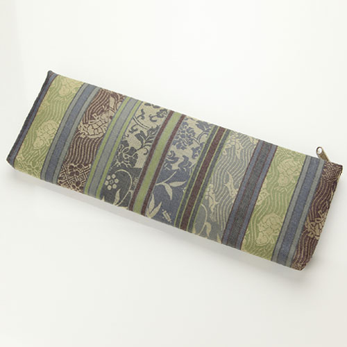 袈裟入れ 数珠袋 数珠入れ 名物裂＜寄裂横段紺入＞ ファスナー式【念珠 大きなお数珠用 IM 20006004000..