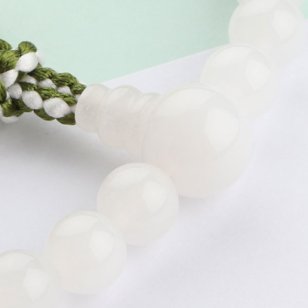 千糸繍院御朱印帳M【桃笹菊】西陣織金襴装丁/刺繍文字蛇腹式48ページ中判(金色刺繍文字/白色本文)