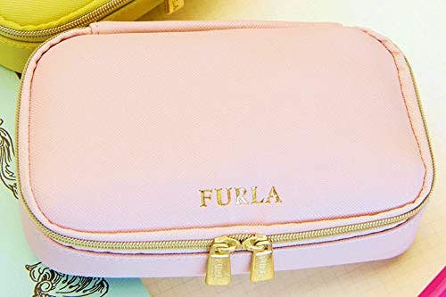 MORE (モア) 2019年5月号 【表紙】 白石麻衣(乃木坂46) 【付録】 FURLA (フルラ) ミラー&ハンドル付きジュエリーポーチ [ライトピンクver.][本/雑誌] (雑誌) / 集英社 / ※ゆうメール利用不可