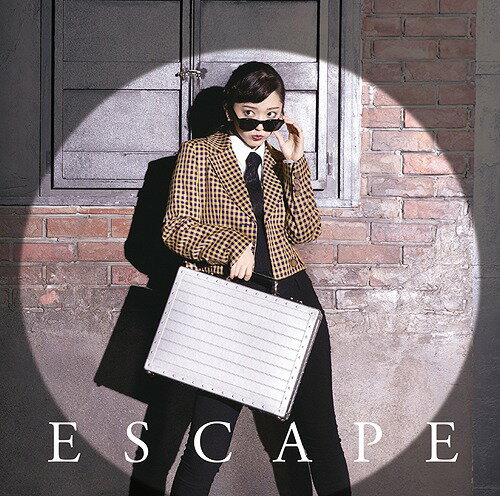 Escape[CD] [DVD付初回限定盤 B] / 鈴木愛理