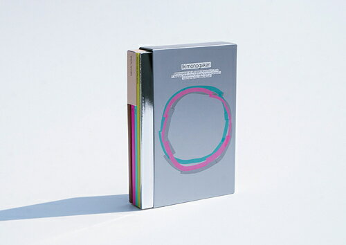 ご注文前に必ずご確認ください＜商品説明＞いきものがかり2人体制で初の全国ツアー、ファイナル公演を完全収録! 11/3に結成25周年を迎えるいきものがかり。2人体制では初の全国ツアーをライブ映像作品化! ツアーファイナル公演 (5/26 ぴあアリーナMM)の模様を、当日サプライズで初披露した新曲「会いたい」まで完全収録するほか、副音声では吉岡聖恵・水野良樹によるオーディオコメンタリーを収録。また特典映像として4/13神奈川県民ホール、5/25ぴあアリーナMM (1日目)でのライブ映像を数曲収録予定。完全生産限定盤はBlu-ray2枚組+DVD2枚組 (Blu-rayと同内容)に加えて、ライブ音源を収録したCD2枚組付 (Total: 6Discs)のメモリアル盤! BOX仕様 (予定)。スペシャルブックレット、ツアーレプリカ PASS、いきものカード [2枚]封入。＜収録内容＞-OPENING [2024.5.26 ぴあアリーナ MM]誰か [2024.5.26 ぴあアリーナ MM]ありがとう [2024.5.26 ぴあアリーナ MM]きっと愛になる [2024.5.26 ぴあアリーナ MM]青のなかで [2024.5.26 ぴあアリーナ MM]KIRA★KIRA★TRAIN [2024.5.26 ぴあアリーナ MM]ときめき [2024.5.26 ぴあアリーナ MM]うれしくて [2024.5.26 ぴあアリーナ MM]ソプラノ [2024.5.26 ぴあアリーナ MM]コイスルオトメ [2024.5.26 ぴあアリーナ MM]笑顔 [2024.5.26 ぴあアリーナ MM]YELL [2024.5.26 ぴあアリーナ MM]月とあたしと冷蔵庫 [2024.5.26 ぴあアリーナ MM]運命ちゃん [2024.5.26 ぴあアリーナ MM]気まぐれロマンティック [2024.5.26 ぴあアリーナ MM]じょいふる [2024.5.26 ぴあアリーナ MM]ブルーバード [2024.5.26 ぴあアリーナ MM]SAKURA [2024.5.26 ぴあアリーナ MM]-ENCORE風が吹いている [2024.5.26 ぴあアリーナ MM]帰りたくなったよ [2024.5.26 ぴあアリーナ MM]〇 [2024.5.26 ぴあアリーナ MM]会いたい [2024.5.26 ぴあアリーナ MM][特典映像] ペンライト消灯式 [2024.5.25 ぴあアリーナ MM][特典映像] 帰りたくなったよ [2024.5.25 ぴあアリーナ MM][特典映像] キミがいる [2024.4.13 神奈川県民ホール][特典映像] やさしく、さよなら [2024.4.13 神奈川県民ホール][特典映像] きっと愛になる (プロジェクション映像)[特典映像] うれしくて (プロジェクション映像)[特典映像] 笑顔 (プロジェクション映像)[特典映像] やさしく、さよなら (プロジェクション映像)[特典映像] 気まぐれロマンティック (プロジェクション映像)[特典映像] じょいふる (プロジェクション映像)[特典映像] ブルーバード (プロジェクション映像)[特典映像] 風が吹いている (プロジェクション映像)[CD Disc1] 誰か[CD Disc1] ありがとう[CD Disc1] きっと愛になる[CD Disc1] 青のなかで[CD Disc1] KIRA★KIRA★TRAIN[CD Disc1] ときめき[CD Disc1] うれしくて[CD Disc1] ソプラノ[CD Disc1] コイスルオトメ[CD Disc1] 笑顔[CD Disc1] YELL[CD Disc1] 月とあたしと冷蔵庫[CD Disc2] 運命ちゃん[CD Disc2] 気まぐれロマンティック[CD Disc2] じょいふる[CD Disc2] ブルーバード[CD Disc2] SAKURA[CD Disc2] 風が吹いている[CD Disc2] 帰りたくなったよ[CD Disc2] 〇[CD Disc2] 会いたい[CD Disc2] 好きをあつめたら [2024.2.4 海老名市文化会館][CD Disc2] 声 [2024.2.4 海老名市文化会館]＜アーティスト／キャスト＞いきものがかり(演奏者)＜商品詳細＞商品番号：ESXL-320Ikimonogakari / Ikimonogakari no Minasan Koni Tour!! 2024 - Anata to! Watashi to! Minna de! Utaima Show!! - Yokohama Nijumaru Koen [2Blu-ray + 2DVD + 2CD / Limited Edition]メディア：Blu-rayリージョン：free (Bonus DVD: 2)カラー：カラー音声：日本語 リニアPCM ステレオ重量：476g発売日：2024/11/02JAN：4547366697988いきものがかりの みなさん、こんにつあー!! 2024 〜あなたと! わたしと! みんなで! 歌いまSHOW!!〜 横浜にじゅうまる公演[Blu-ray] [2Blu-ray+2DVD+2CD/完全生産限定盤] / いきものがかり2024/11/02発売