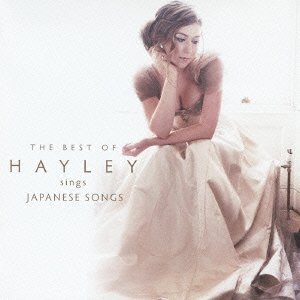 ご注文前に必ずご確認ください＜商品説明＞癒しの歌姫ヘイリーの最新ベスト盤! 祈りの気持ちが込められた”ジャパニーズ・ポップス・ベスト”。日本のポップスを歌った第1弾アルバム『純〜21歳の出会い』(UCCL-9058、UCCL-1126)、続く第2弾アルバム『絆(きずな)』(UCCL-9060 UCCL-1138)はオリコン・ウィークリー・チャートのベスト20に入るなど、20万枚を超える大ヒットとなった。今作は”希望”や”癒し”をコンセプトに、前出のアルバムからの名曲をピックアップ! 更に「あすという日が」、「瑠璃色の地球」(松田聖子)、「ありがとう」(いきものがかり)、「春よ、来い」(松任谷由実)の4作品を新録音(予定)。そして日本では”ジュピター”の名前で広く知られる旋律が使われたラグビー・ワールド・カップの公式ソング「ワールド・イン・ユニオン」を加えた魅力満載のベスト・アルバム。＜収録内容＞アメイジング・グレイス デュエットwith 本田美奈子.瑠璃色の地球翼をくださいハナミズキ三日月未来へ春よ、来い千の風になって蕾秋桜I believeねむの木の子守歌 (日本語詞)ワールド・イン・ユニオン (「ジュピター」から) (日本語)あすという日が (日本語)＜アーティスト／キャスト＞ヘイリー＜商品詳細＞商品番号：UCCL-1158Hayley Westenra / Hayley Sings Japanese Songs Best [Regular Edition]メディア：CD発売日：2012/03/28JAN：4988005702227祈り〜ヘイリー・シングス・ジャパニーズ・ソングス ベスト[CD] [通常盤] / ヘイリー2012/03/28発売