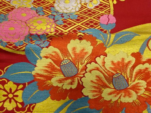 地紙に椿・菱・菊模様織出し名古屋帯【アンティーク】【中古】【着】(prc) 地紙に椿・菱・菊模様織出し名古屋帯【アンティーク】【中古】【着】(prc)
