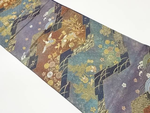 松皮菱に松・菊・鶴・宝尽くし模様織出し袋帯【中古】【着】