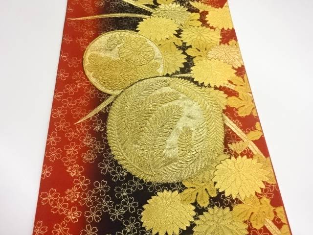 丸紋に蝶・菊・草模様織り出し袋帯【中古】【着】