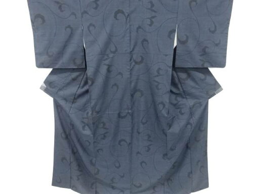 唐草模様織り出し本場泥大島紬着物(5マルキ)【リサイクル】【中古】【着】 唐草模様織り出し本場泥大島紬着物(5マルキ)【リサイクル】【中古】【着】