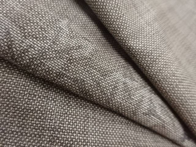 葉模様織り出し本場泥大島紬着物(9マルキ)【中古】【着】