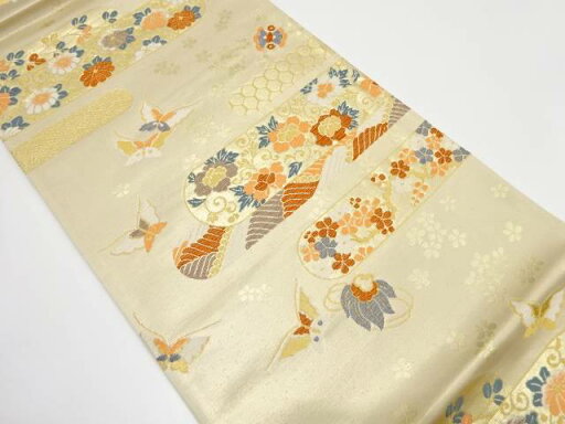 未使用品 ヱ霞に蝶・宝尽くし・花模様織り出し 袋帯【着】 未使用品 ヱ霞に蝶・宝尽くし・花模様織り出し 袋帯【着】