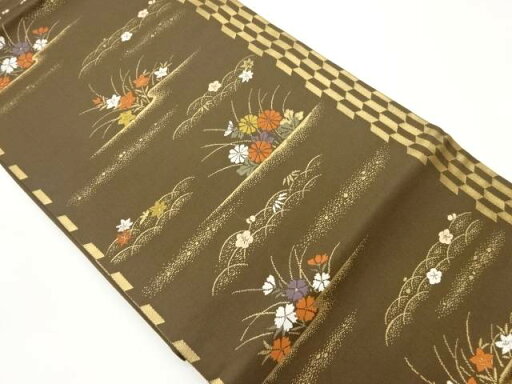 秋草に霞・芝模様織出し名古屋帯【中古】【着】 秋草に霞・芝模様織出し名古屋帯【中古】【着】