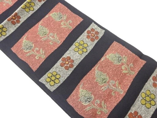 変わり横段に草花模様織出し名古屋帯【中古】【着】 変わり横段に草花模様織出し名古屋帯【中古】【着】