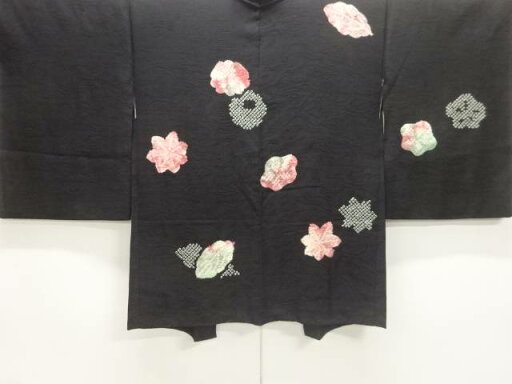 絞り菊梅に楓模様絵羽織【中古】【着】 絞り菊梅に楓模様絵羽織【中古】【着】