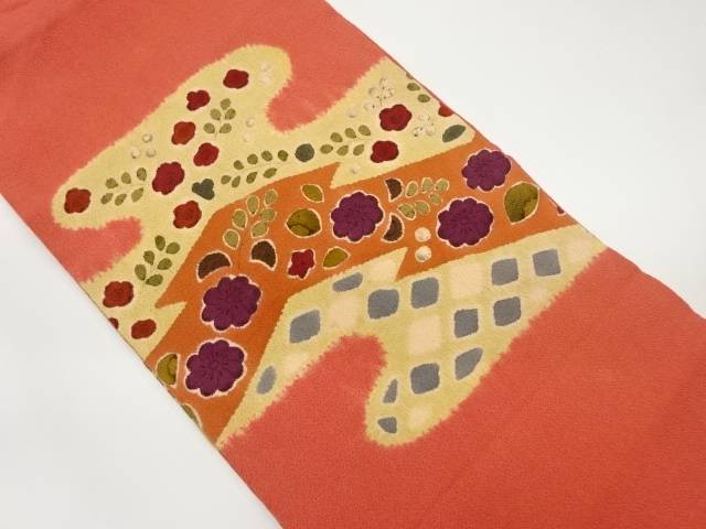 縮緬地絞り手描き松皮菱に花葉模様名古屋帯【中古】【着】