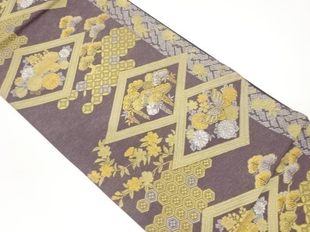 菱に松・蝶・菊模様織出し袋帯【中古】【着】