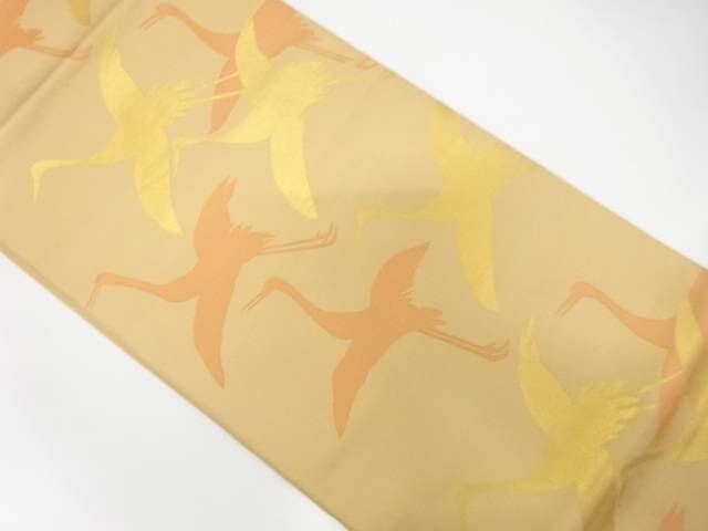 ＜帯サイズ＞（単位：cm） 長さ 416 幅 30.5 状態 非常によい 素材 正絹 色目 ピンクベージュ 【商品説明】 金ヤケと糊アクが有ります。 状態は大変良いです。 材料としては十分お使い頂けます。 材料用の出品となりますので、薄アク、糊アク、薄ヤケ、くすみなどがあります。 力のない物、破れ、致命的な汚れ以外は記載しておりません。 写真をよくご参照の上、ご判断ください。