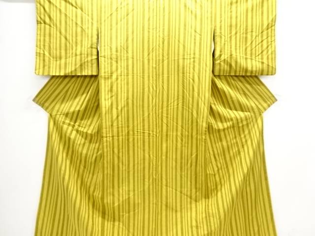 縞模様織り出し手織り紬着物【中古】【着】【紬・お召し】