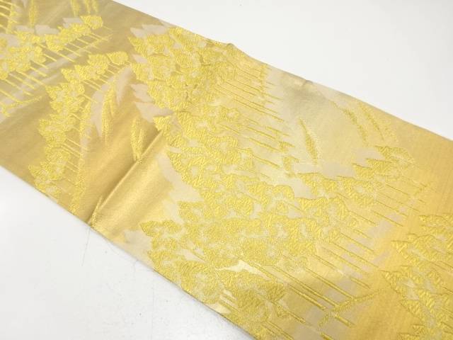 ＜帯サイズ＞（単位：cm） 長さ 428 幅 30 状態 非常によい 素材 正絹 色目 金 【商品説明】 帯幅無地部分、帯裏に薄アク・薄くすみがあります。 状態は大変良いです。 着用可能です。 採寸：検品：福井・川上　撮影：福井