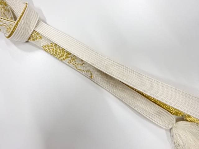 （単位：cm） 時代 現代(1989 - ) 状態 非常によい 素材 正絹 【商品説明】 状態は大変良いです。 使用可能です。 採寸：検品：守屋　撮影：守屋【合計3980円以上の購入で送料無料】 未使用品　正絹　手組帯締め【着】【和装小物】