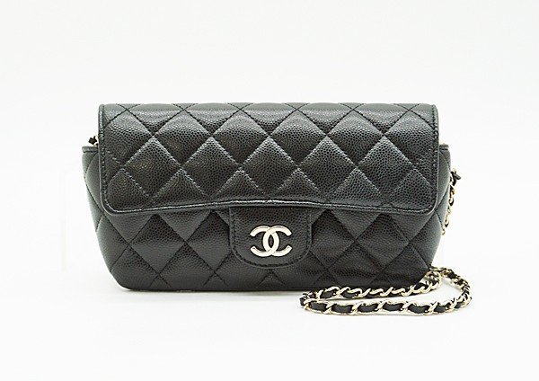 ☆【中古】　新品同様　【CHANEL　シャネル】　キャビアスキン　マトラッセ　アイウェアケース　ポシェット　AP2044　ショルダーバッグ　ブラック×ゴールド金具のサムネイル