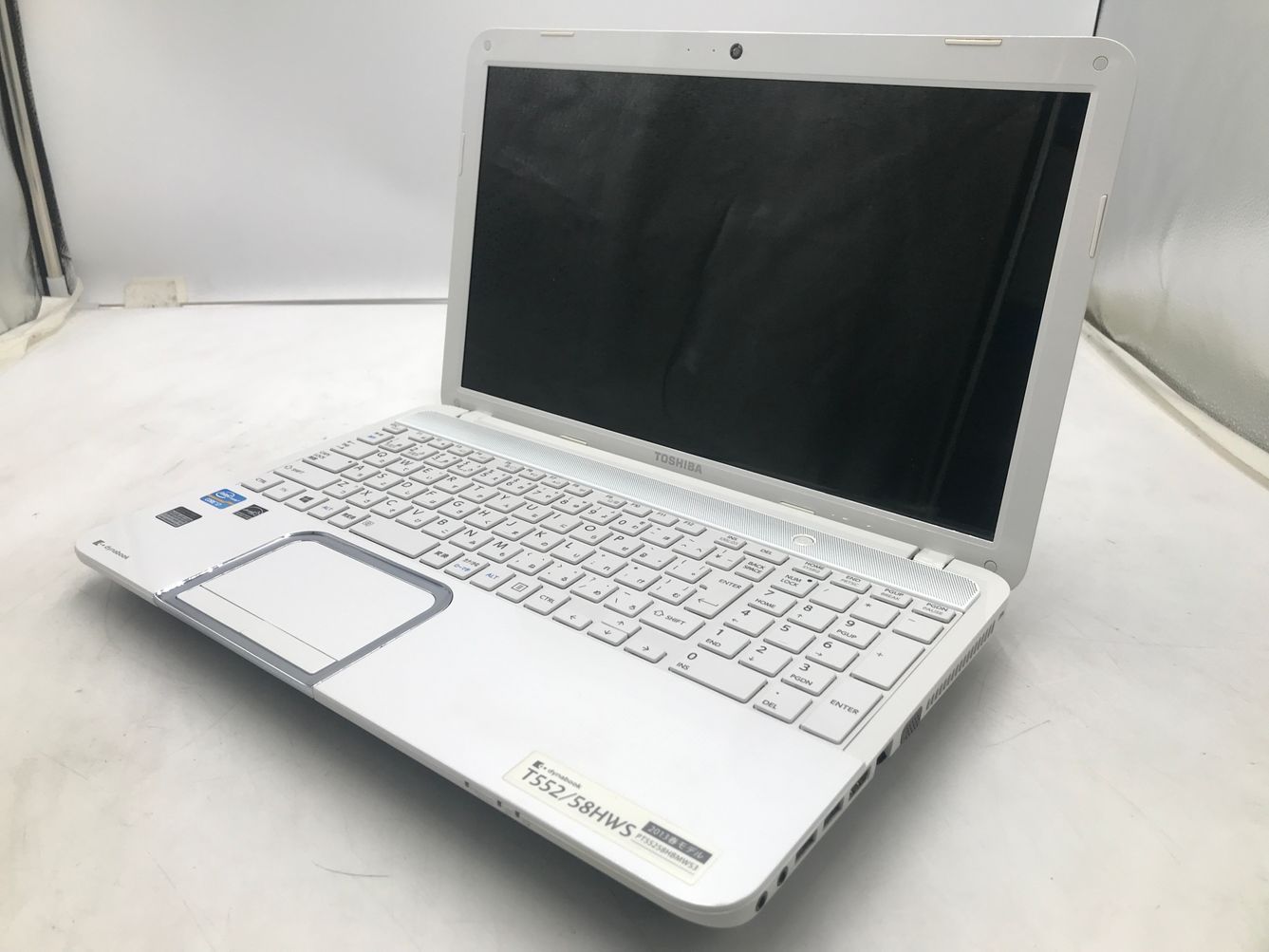 TOSHIBA / ノートPC / dynabook T552/58HWS PT55258HBMWS3 / SSHD 1TB(1000GB) / 第3世代Core i7 / グラフィックボード Intel Corporation 3rd Gen Core processor Graphics Controller 64MB / 光学ドライブ BD-MLT UJ260AF / メモリ 8GB【中古品】