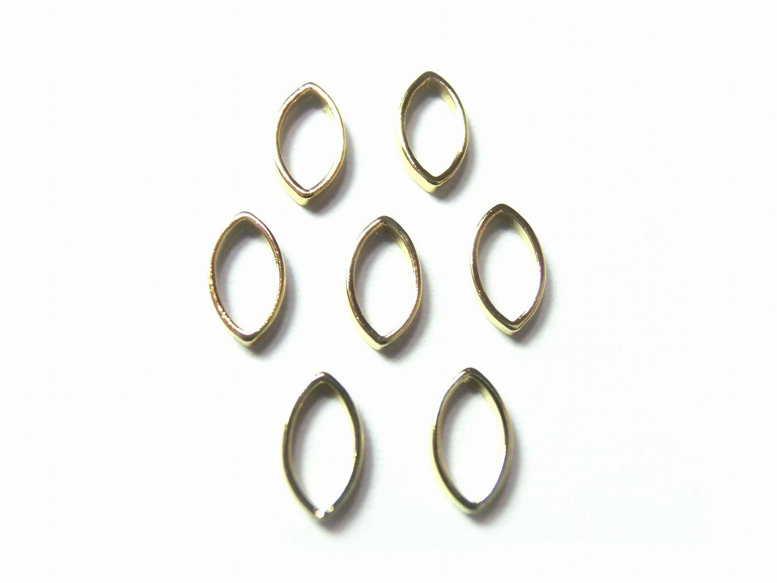 大量でお得★メタルフレーム ネイルパーツ キャッツアイ ゴールド 3×5mm 70個 スタッズ リーフ 金