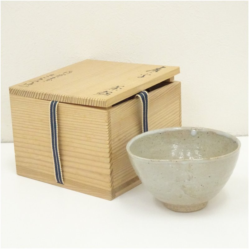 【中古】【茶道具】作家物　戌の字茶碗（保護箱）茶道 抹茶 おしゃれ 抹茶茶碗 抹茶碗 和食器 レトロ 茶器 骨董 茶わん 茶会 茶の湯【最大100%ポイントバック】