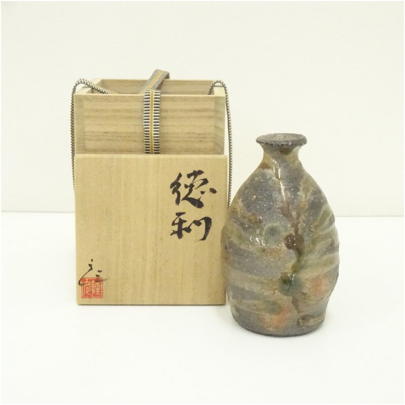 【中古】【陶芸・陶器】加藤陸彦造　徳利（共箱）酒器 おしゃれ かわいい 酒 日本酒 和食 懐石 骨董 とっくり インテリア 茶事 茶道 茶道具