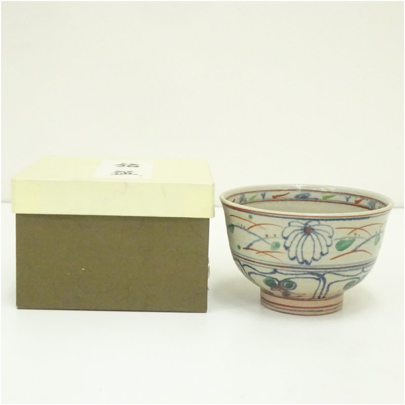【中古】【茶道具】加藤喜一造　安南菊茶碗（箱付）茶道 抹茶 おしゃれ 抹茶茶碗 抹茶碗 和食器 レトロ 茶器 骨董 茶わん 茶会 茶の湯 9月 10月 秋