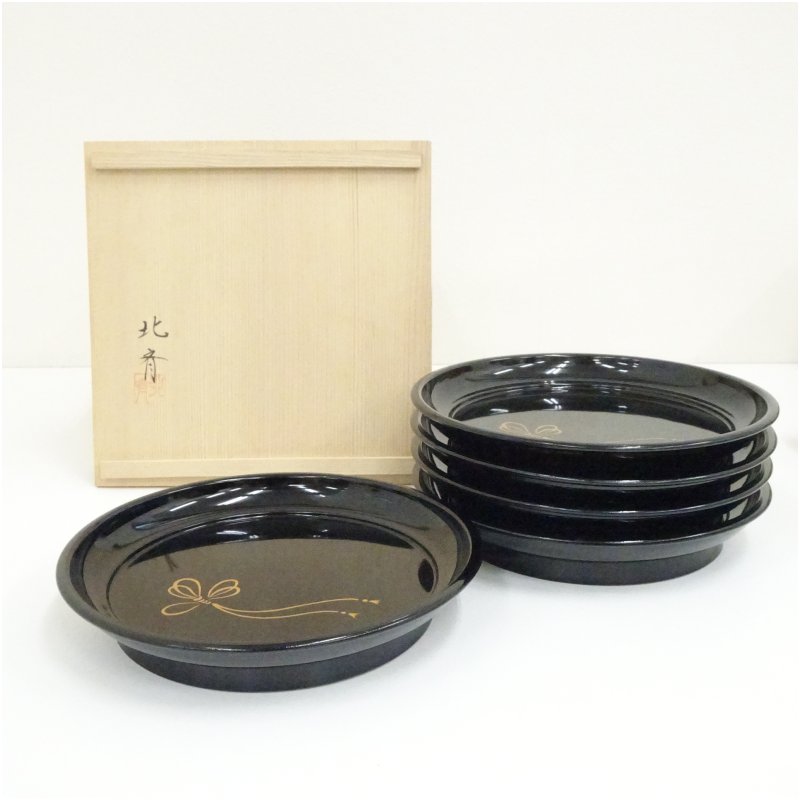Rakuten - 【中古】【漆器】北斎造　漆塗結び蒔絵銘々皿5客（共箱） 茶器 菓子器 おしゃれ 和菓子 干菓子 主菓子 茶道 茶道具 お茶 小皿 骨董 茶会 抹茶 プレート