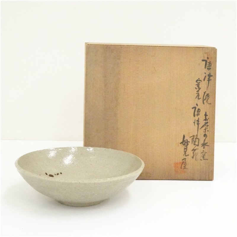 Rakuten - 【中古】【陶芸・陶器】唐津焼　お茶の水窯　妙見屋五代捷延造　菓子鉢（共箱） 食器 茶器 菓子器 おしゃれ かわいい 和菓子 主菓子 インテリア 茶道 茶道具 骨董 来客 ksk
