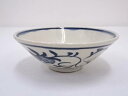 【中古】【茶道具】染付菊唐草茶碗【送料無料】茶道 抹茶 おしゃれ 抹茶茶碗 抹茶碗 和食器 レトロ 茶器 骨董 茶わん 茶会 茶の湯 9月 10月 秋