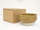 【中古】【茶道具】山保造 伊羅保茶碗(保護箱)【送料無料】茶道 抹茶 おしゃれ 抹茶茶碗 抹茶碗 和食器 レトロ 茶器 骨董 茶わん 茶会 茶の湯 1月 10月 秋 冬