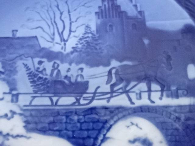 【陶芸・陶器】Royal Copenhagen　ロイヤルコペンハーゲン　イヤープレート（1999年）【送料無料】[中古 ROYAL COPENHAGEN 洋食器 おしゃれ ブランド インテリア カフェ 食卓 雑貨 キッチン 北欧 ]