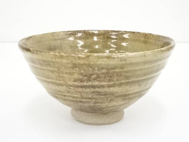 【中古】【茶道具】作家物　灰釉茶碗【送料無料】茶道 抹茶 おしゃれ 抹茶茶碗 抹茶碗 和食器 レトロ 茶器 骨董 茶わん 茶会 茶の湯