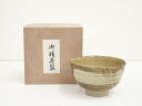 【中古】【茶道具】香斎造 刷毛目伊羅保茶碗【送料無料】茶道 抹茶 おしゃれ 抹茶茶碗 抹茶碗 和食器 レトロ 茶器 骨董 茶わん 茶会 茶の湯 1月 7月 10月 夏 秋 冬
