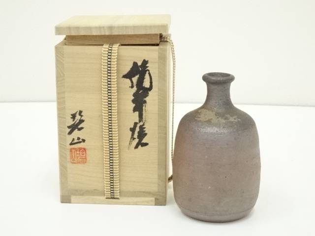 【中古】【陶芸・陶器】備前焼　岡本碧山造　徳利（共箱）【送料無料】[中古 酒器 おしゃれ かわいい 酒 日本酒 和食 懐石 骨董 とっくり インテリア 茶事 茶道 茶道具]