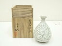 【中古】【陶芸・陶器】対州焼 玖須朋弘造 三島写徳利(共箱)【送料無料】酒器 おしゃれ かわいい 酒 日本酒 和食 懐石 骨董 とっくり インテリア 茶事 茶道...