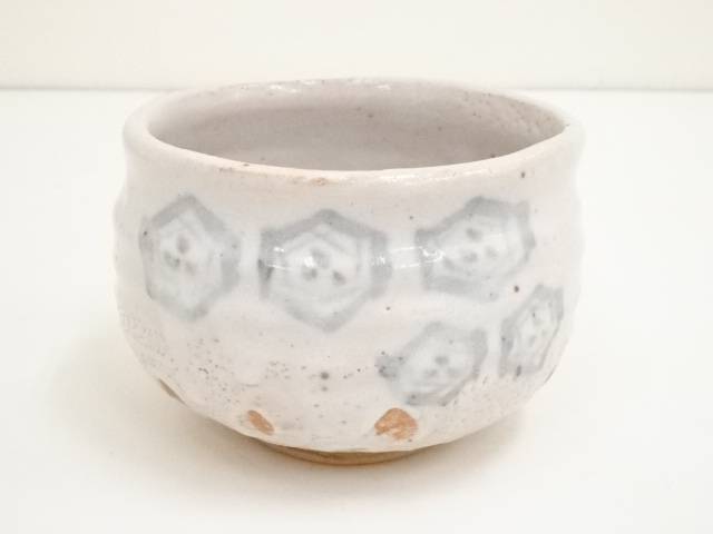 【中古】【茶道具】きく窯造　志野茶碗【送料無料】茶道 抹茶 おしゃれ 抹茶茶碗 抹茶碗 和食器 レトロ 茶器 骨董 茶わん 茶会 茶の湯