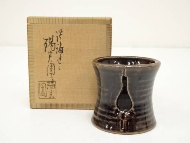 【中古】【ポイント5倍+スーパーSALE55%オフ】【茶道具】膳所焼　岩崎新定造　交趾写立鶴蓋置（共箱）【送料無料】