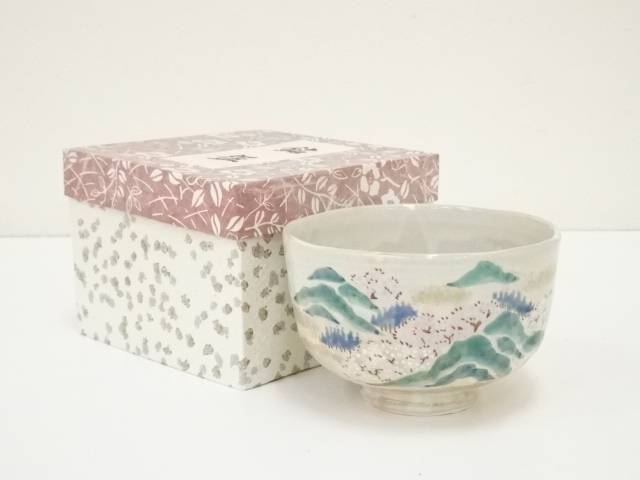【中古】【茶道具】色絵吉野山茶碗（箱付）【送料無料】茶道 抹茶 おしゃれ 抹茶茶碗 抹茶碗 和食器 レトロ 茶器 骨董 茶わん 茶会 茶の湯 3月 4月 春