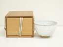 【中古】【茶道具】作家物 白釉茶碗(保護箱)【送料無料】茶道 抹茶 おしゃれ 抹茶茶碗 抹茶碗 和食器 レトロ 茶器 骨董 茶わん 茶会 茶の湯